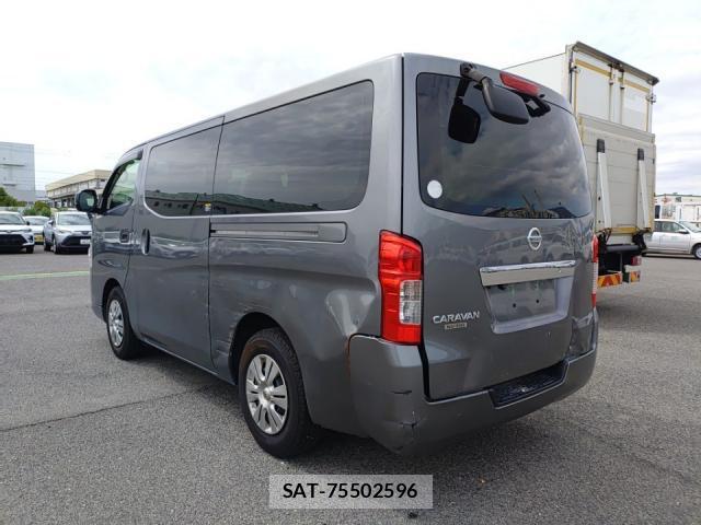 Nissan NV350 Caravan 2021-09 8876129-4