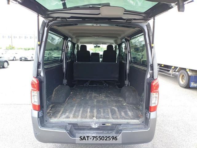 Nissan NV350 Caravan 2021-09 8876129-5