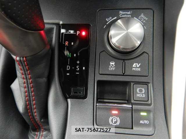 Lexus NX 2017-10 8877075-6