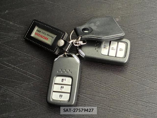 Honda ODYSSEY 2014-02 8878349-16