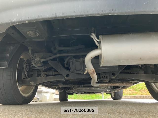 Mitsubishi OUTLANDER PHEV 2013-11 8876371-10