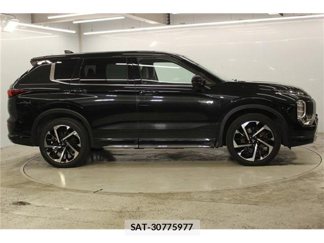 Mitsubishi OUTLANDER PHEV 2021-12 8876711-3