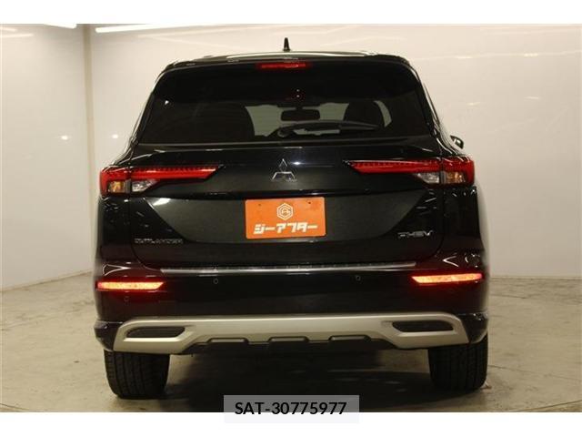 Mitsubishi OUTLANDER PHEV 2021-12 8876711-5