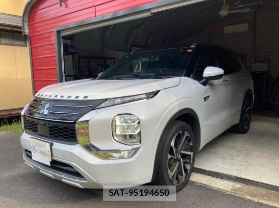 Mitsubishi OUTLANDER PHEV 2022-09 8877105-0