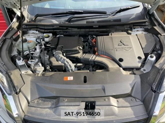 Mitsubishi OUTLANDER PHEV 2022-09 8877105-7