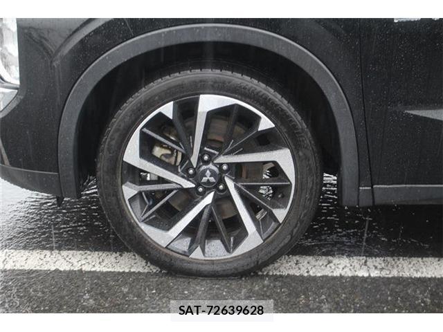Mitsubishi OUTLANDER PHEV 2022-02 8877259-17