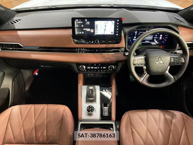 Mitsubishi OUTLANDER PHEV 2024-11 8877321-1