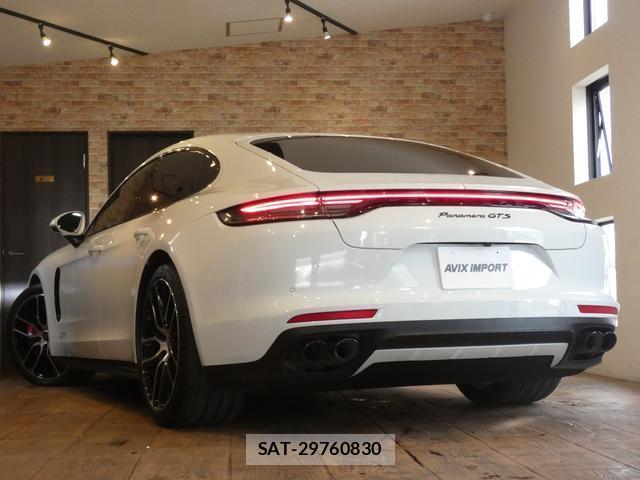 Porsche PANAMERA 2020-11 8878011-1