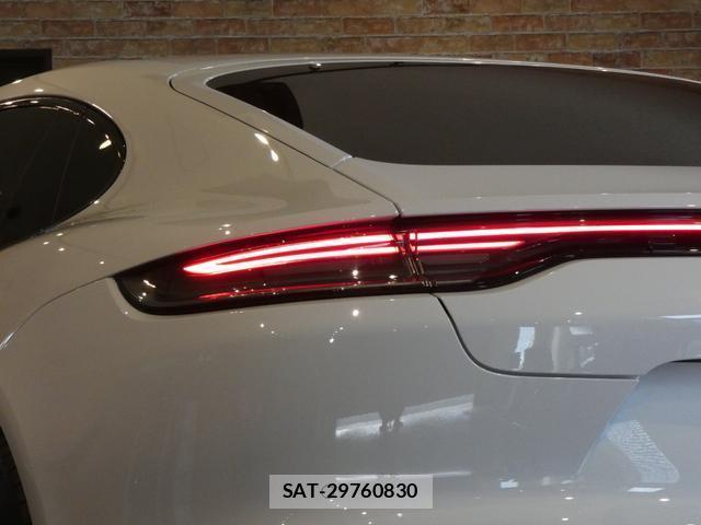 Porsche PANAMERA 2020-11 8878011-3