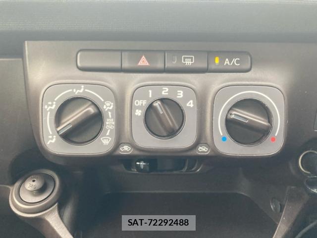 Toyota PASSO 2013-01 8876503-17