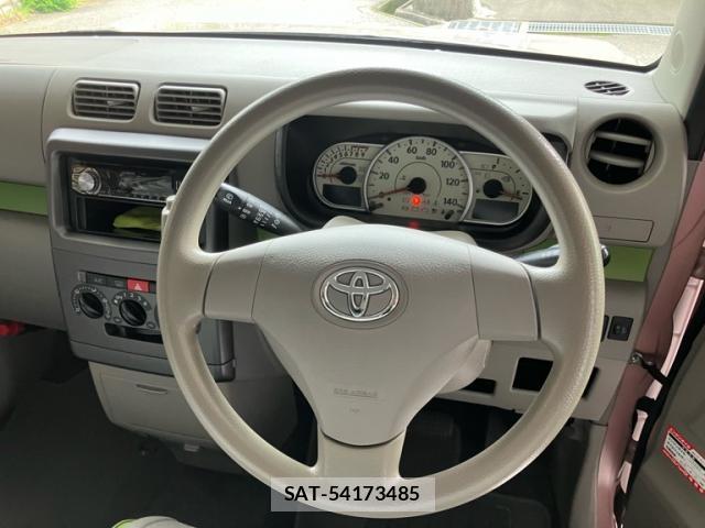 Toyota PIXIS SPACE 2014-06 8876354-11