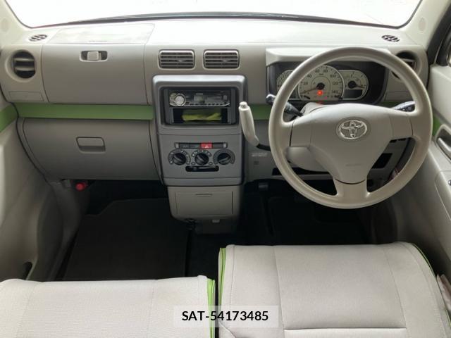 Toyota PIXIS SPACE 2014-06 8876354-9