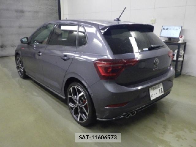 VolksWagen POLO 2023-07 8877405-4
