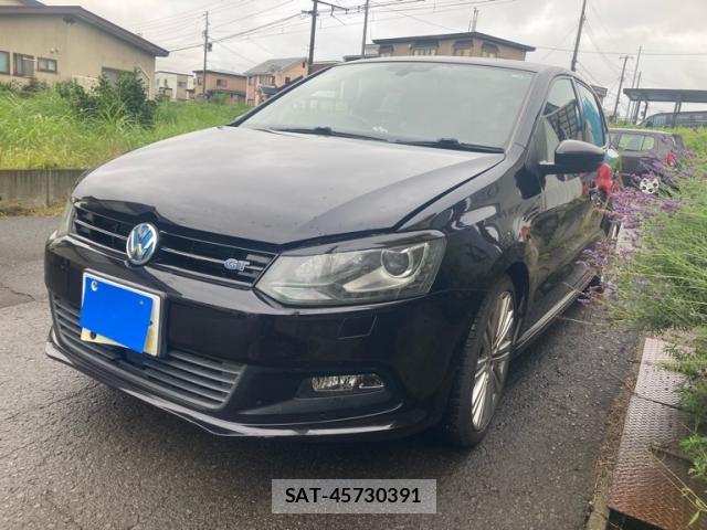 VolksWagen POLO 2015-06 8876283-1