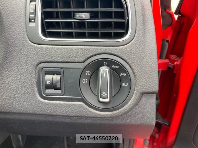 VolksWagen POLO 2016-09 8876533-10