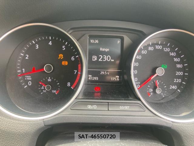 VolksWagen POLO 2016-09 8876533-15