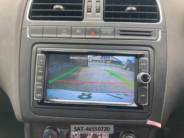 VolksWagen POLO 2016-09 8876533-17
