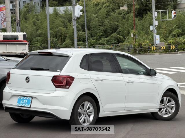 VolksWagen POLO 2020-02 8876743-4