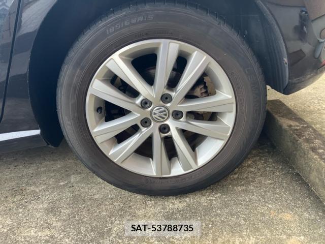 VolksWagen POLO 2016-04 8877857-8
