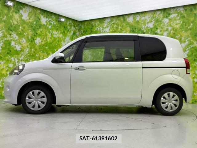 Toyota PORTE 2012-12 8876209-1