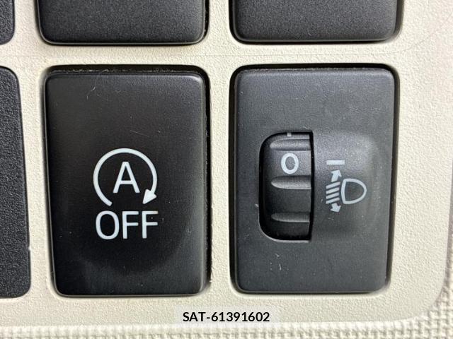 Toyota PORTE 2012-12 8876209-17