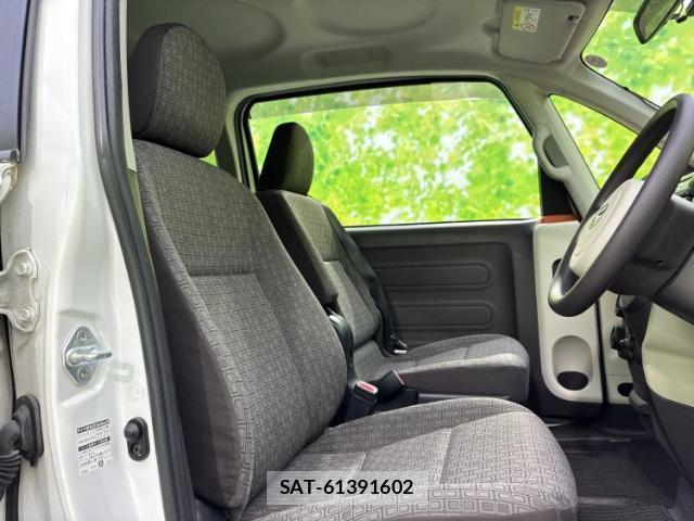 Toyota PORTE 2012-12 8876209-3
