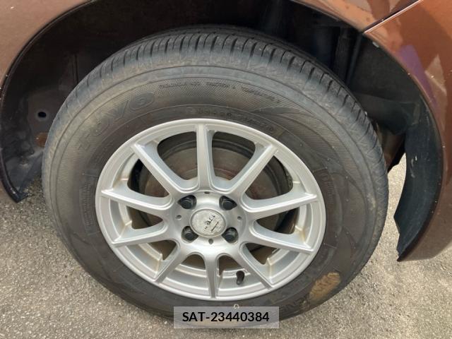 Toyota PORTE 2013-08 8876738-4