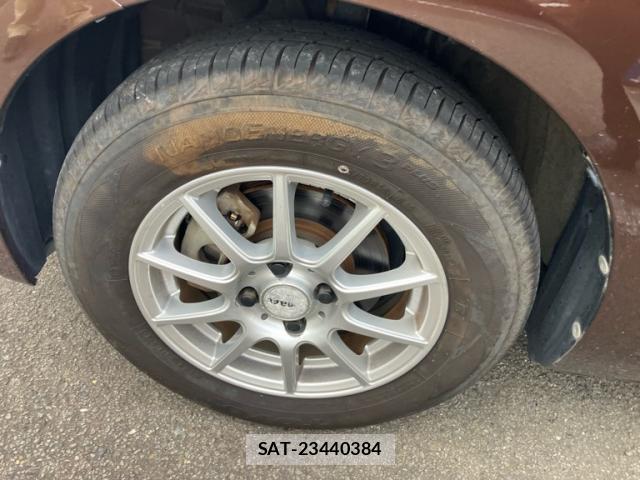 Toyota PORTE 2013-08 8876738-5