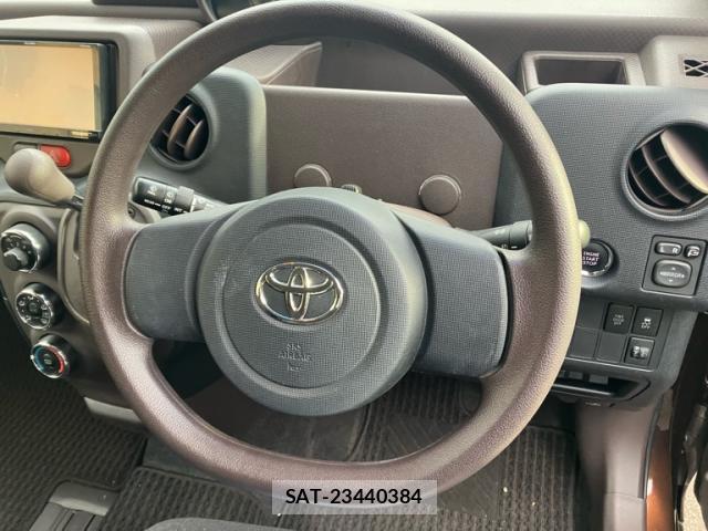 Toyota PORTE 2013-08 8876738-6