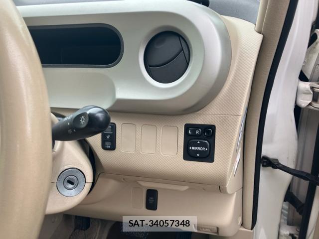 Toyota PORTE 2005-08 8877417-10