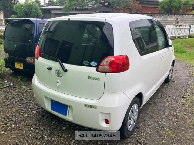 Toyota PORTE 2005-08 8877417-2