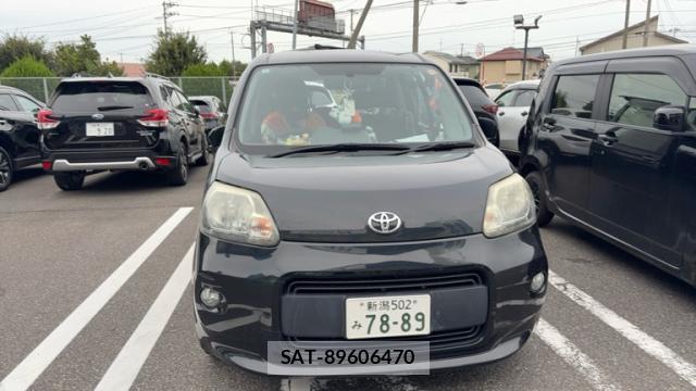 Toyota PORTE 2012-12 8877948-1