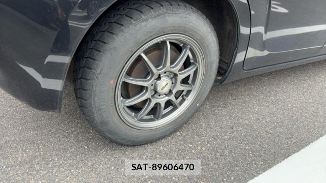 Toyota PORTE 2012-12 8877948-12