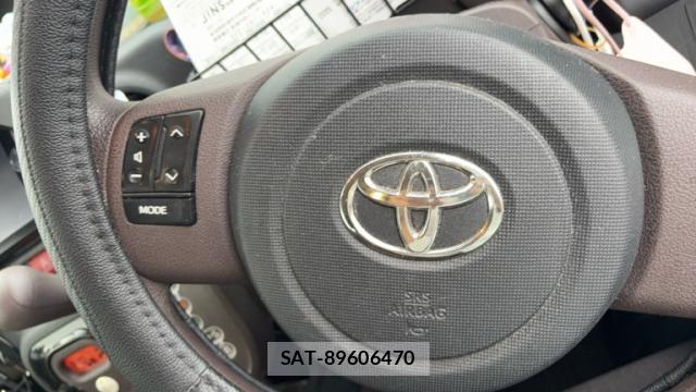 Toyota PORTE 2012-12 8877948-8