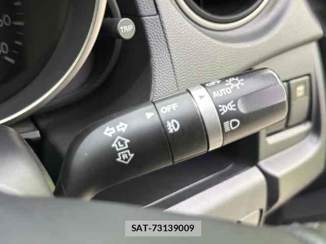Mazda PREMACY 2011-09 8878077-14