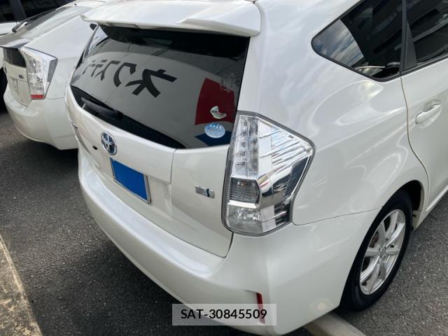 Toyota PRIUS ALPHA 2011-09 8876275-12