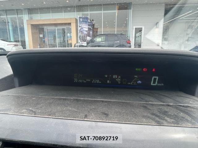 Toyota PRIUS ALPHA 2011-10 8876348-17