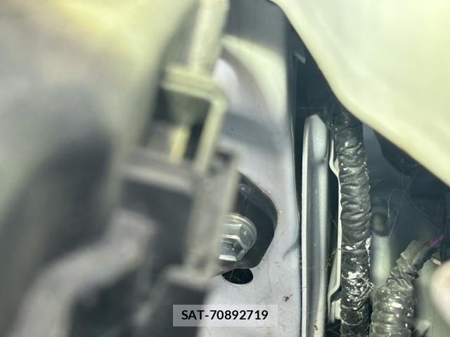Toyota PRIUS ALPHA 2011-10 8876348-19