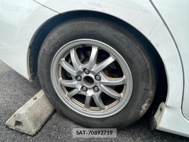 Toyota PRIUS ALPHA 2011-10 8876348-3