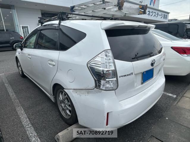 Toyota PRIUS ALPHA 2011-10 8876348-4