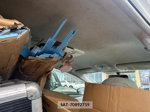 Toyota PRIUS ALPHA 2011-10 8876348-7