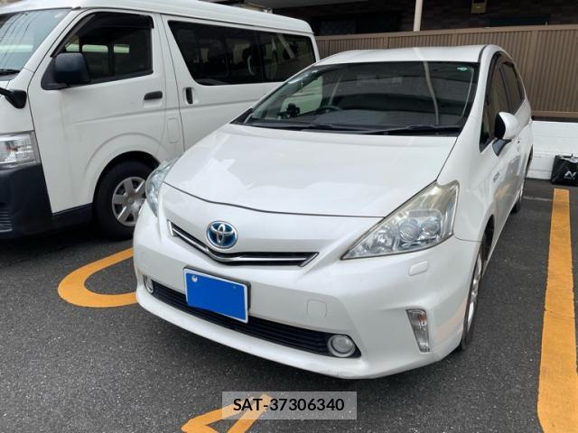 Toyota PRIUS ALPHA 2013-03 8876555-1