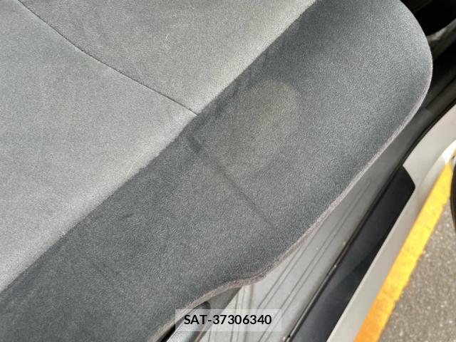 Toyota PRIUS ALPHA 2013-03 8876555-9