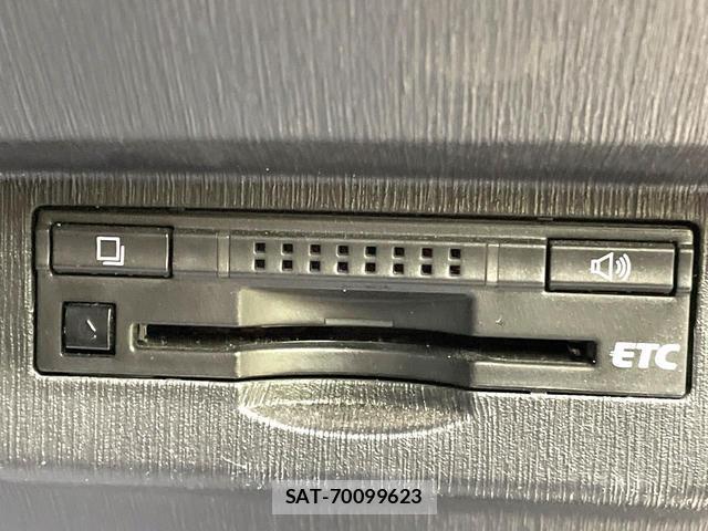 Toyota PRIUS ALPHA 2015-08 8877226-4