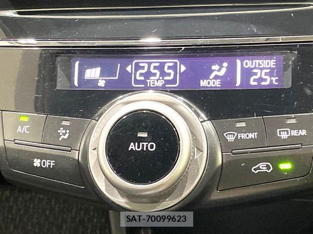 Toyota PRIUS ALPHA 2015-08 8877226-5
