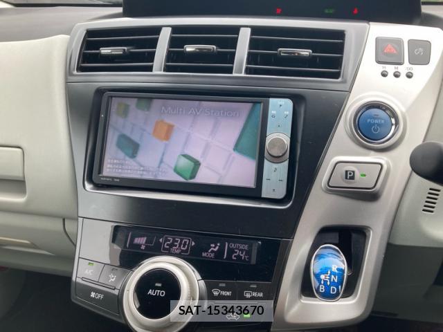 Toyota PRIUS ALPHA 2011-12 8877312-15