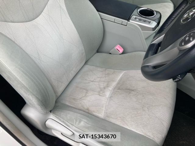 Toyota PRIUS ALPHA 2011-12 8877312-9