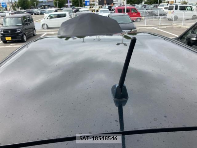 Toyota PRIUS ALPHA 2014-07 8877422-10