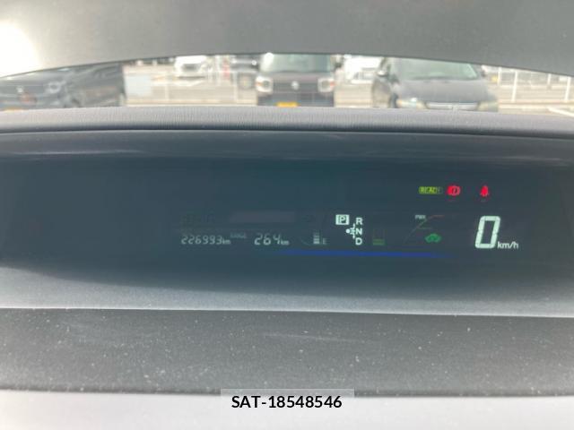 Toyota PRIUS ALPHA 2014-07 8877422-11