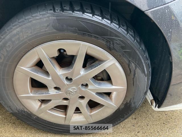 Toyota PRIUS ALPHA 2013-12 8877856-3